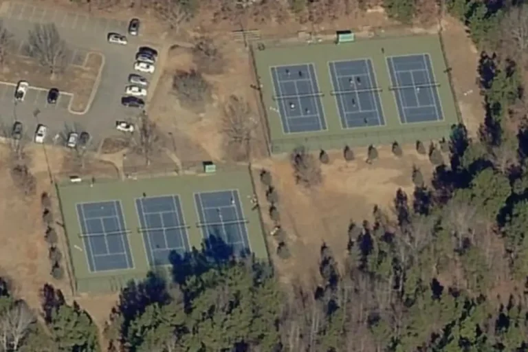 Aerial view off Colonel Francis Beatty Park, home to outdoor pickleball courts in Charlotte, NC.